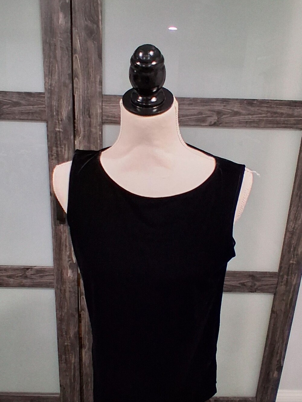 Chico's Travelers Velvet Batear Neck Tank Style Top Size 0 / SM NWT